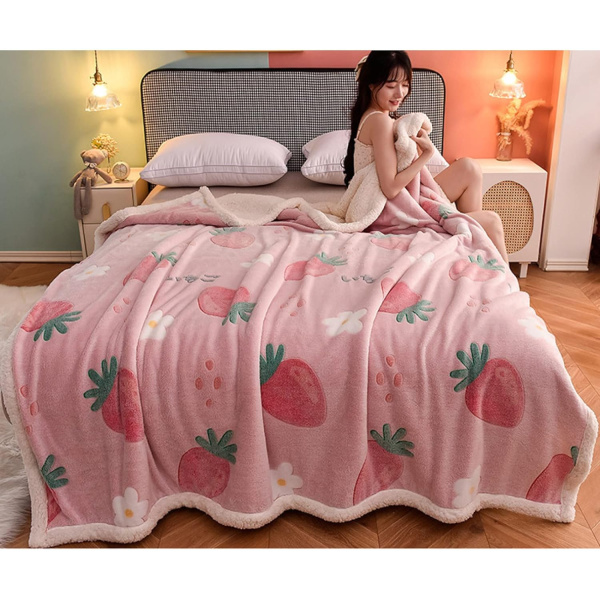 پتو آلتیمیت گوسفندی مدل توت فرنگی تراکم بالا وارداتی دو نفره 200x230 سانتی متر